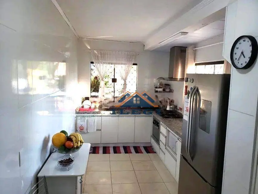 Chácara com 5 quartos à venda, 2159m2 em Chácaras São Bento, Valinhos - SP - imagem 8 Foto 8 de Chácara com 5 quartos à venda, 2159m2 em Chácaras São Bento, Valinhos - SP