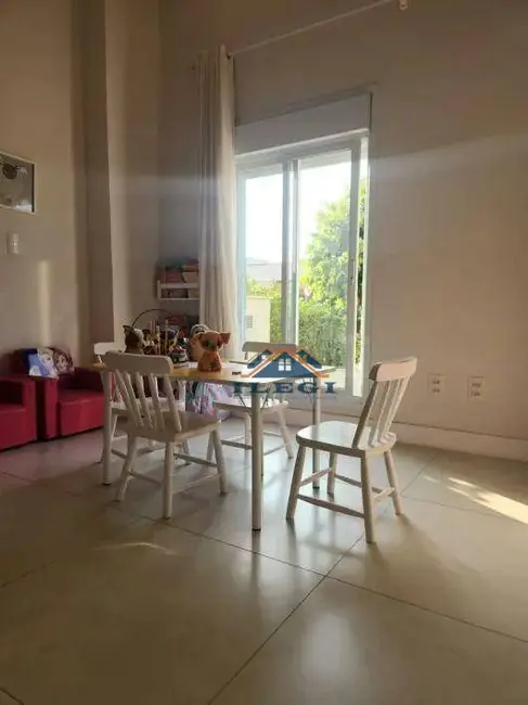 Casa de Condomínio com 4 quartos à venda, 317m2 em Valinhos - SP - imagem 8 Foto 8 de Casa de Condomínio com 4 quartos à venda, 317m2 em Valinhos - SP