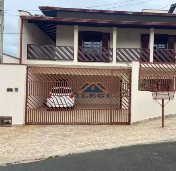 Foto 1 de Casa com 4 quartos à venda, 259m2 em João XXIII, Vinhedo - SP