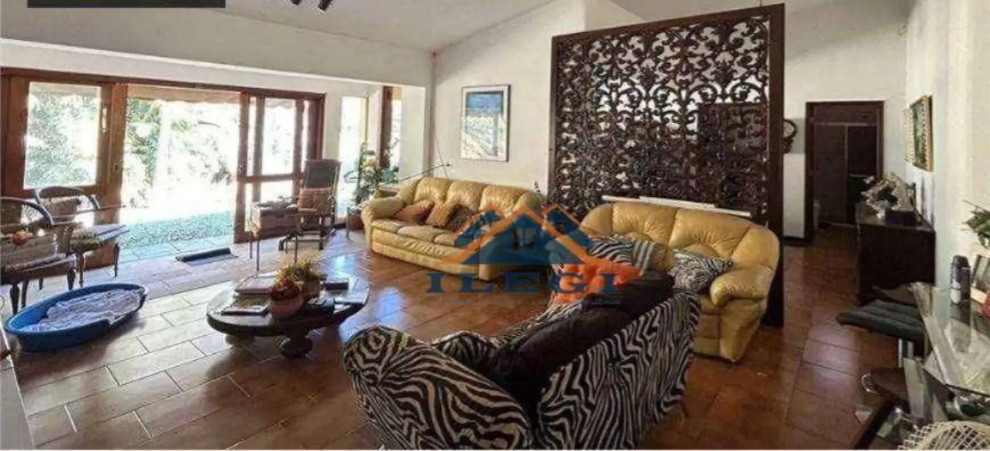 Casa de Condomínio com 2 quartos à venda, 1600m2 em Marambaia, Vinhedo - SP - imagem 4 Foto 4 de Casa de Condomínio com 2 quartos à venda, 1600m2 em Marambaia, Vinhedo - SP