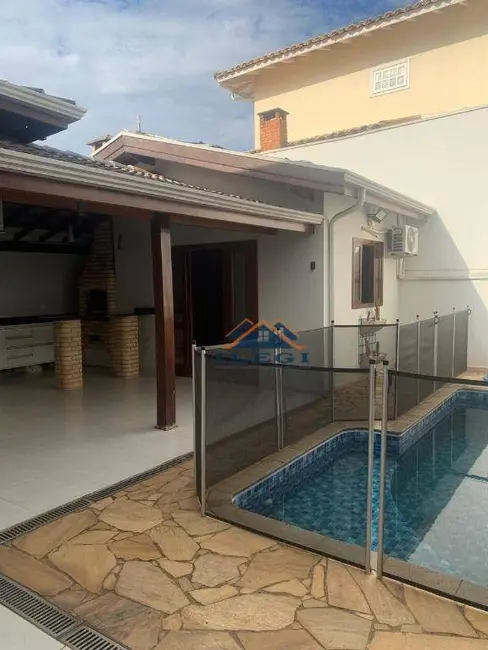 Foto 3 de Casa de Condomínio com 4 quartos à venda e para alugar, 200m2 em Pinheirinho, Vinhedo - SP