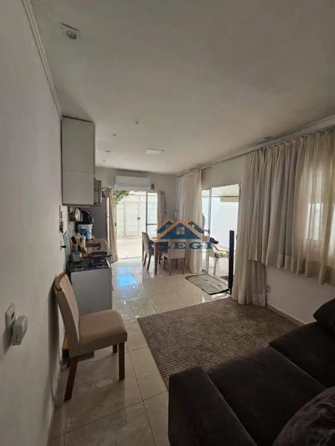 Foto 1 de Casa com 2 quartos à venda, 125m2 em Santa Maria, Osasco - SP