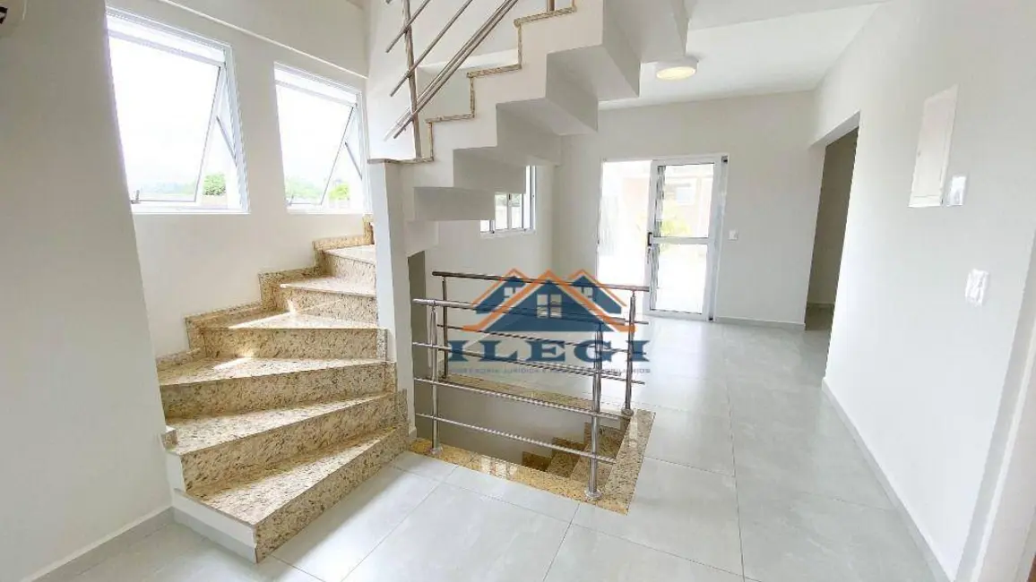 Casa com 3 quartos à venda, 250m2 em Santa Rosa, Vinhedo - SP - imagem 5 Foto 5 de Casa com 3 quartos à venda, 250m2 em Santa Rosa, Vinhedo - SP