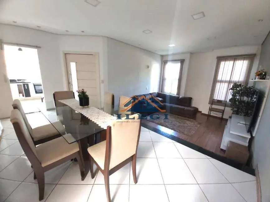 Foto 2 de Casa de Condomínio com 3 quartos à venda, 275m2 em Santa Claudina, Vinhedo - SP