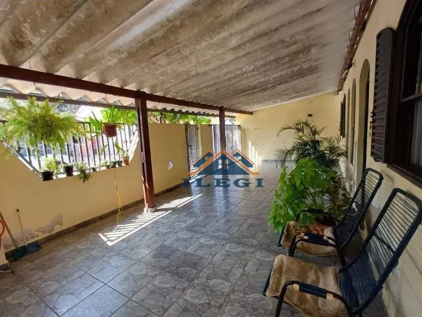 Casa com 4 quartos à venda, 200m2 em Jardim Bom Retiro, Valinhos - SP - imagem 3 Foto 3 de Casa com 4 quartos à venda, 200m2 em Jardim Bom Retiro, Valinhos - SP