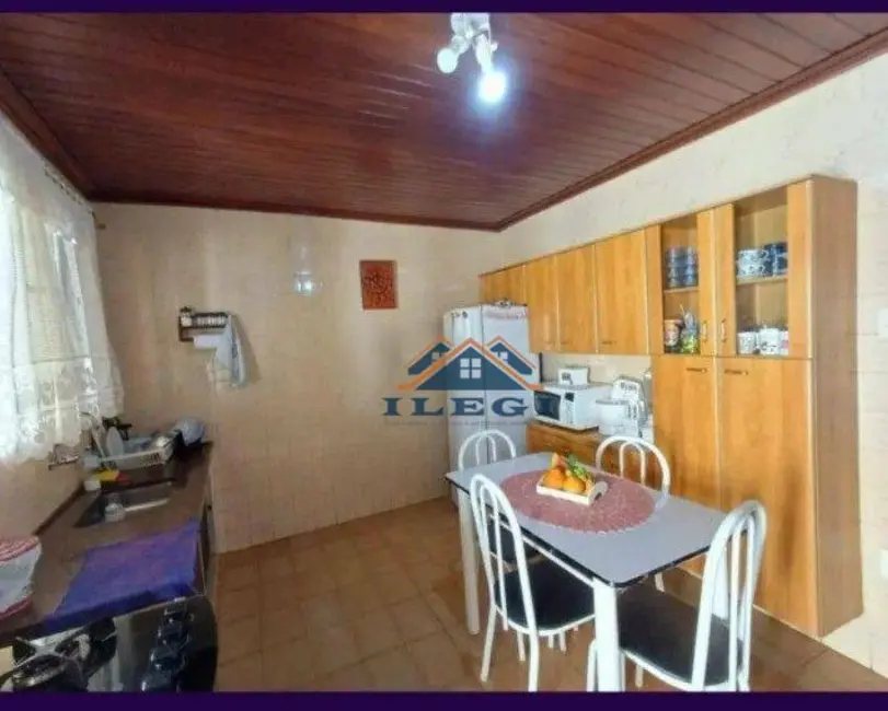 Casa com 4 quartos à venda, 200m2 em Jardim Bom Retiro, Valinhos - SP - imagem 8 Foto 8 de Casa com 4 quartos à venda, 200m2 em Jardim Bom Retiro, Valinhos - SP