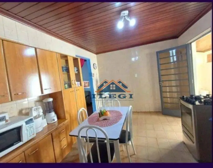 Casa com 4 quartos à venda, 200m2 em Jardim Bom Retiro, Valinhos - SP - imagem 9 Foto 9 de Casa com 4 quartos à venda, 200m2 em Jardim Bom Retiro, Valinhos - SP