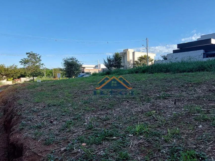 Terreno / Lote à venda, 250m2 em Pinheirinho, Vinhedo - SP - imagem 4 Foto 4 de Terreno / Lote à venda, 250m2 em Pinheirinho, Vinhedo - SP