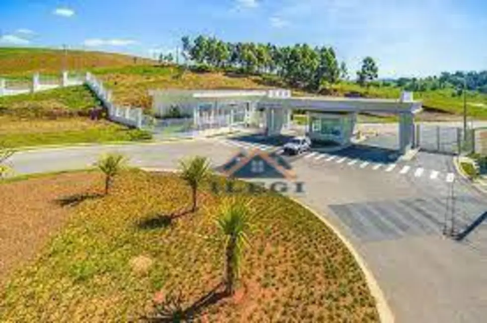 Foto 1 de Terreno / Lote à venda, 900m2 em Itupeva - SP