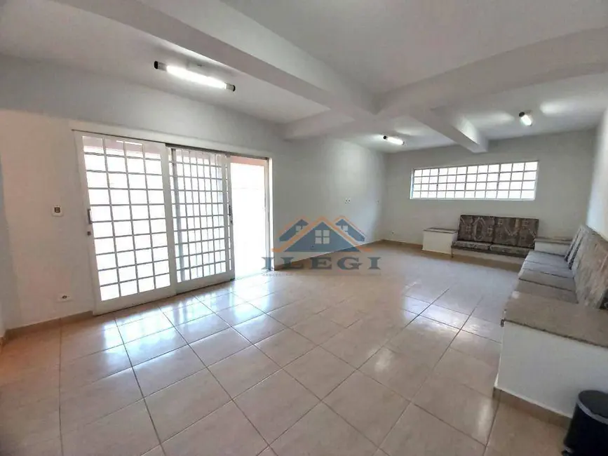 Foto 6 de Casa com 3 quartos à venda e para alugar, 384m2 em Centro, Vinhedo - SP
