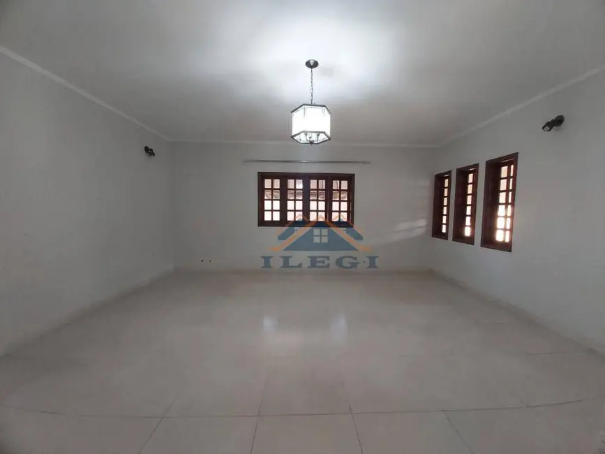 Foto 7 de Casa com 3 quartos à venda e para alugar, 384m2 em Centro, Vinhedo - SP