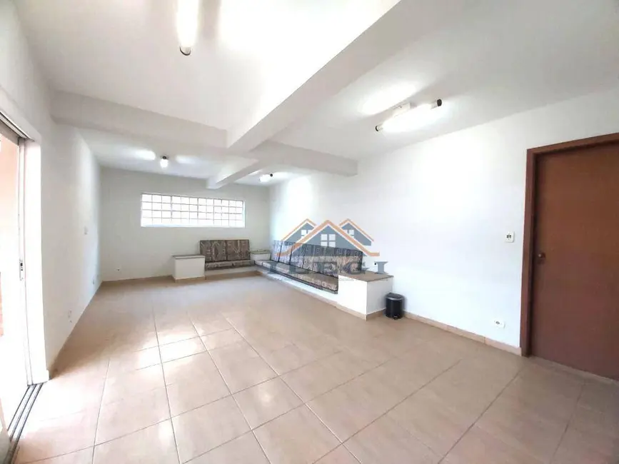 Foto 9 de Casa com 3 quartos à venda e para alugar, 384m2 em Centro, Vinhedo - SP