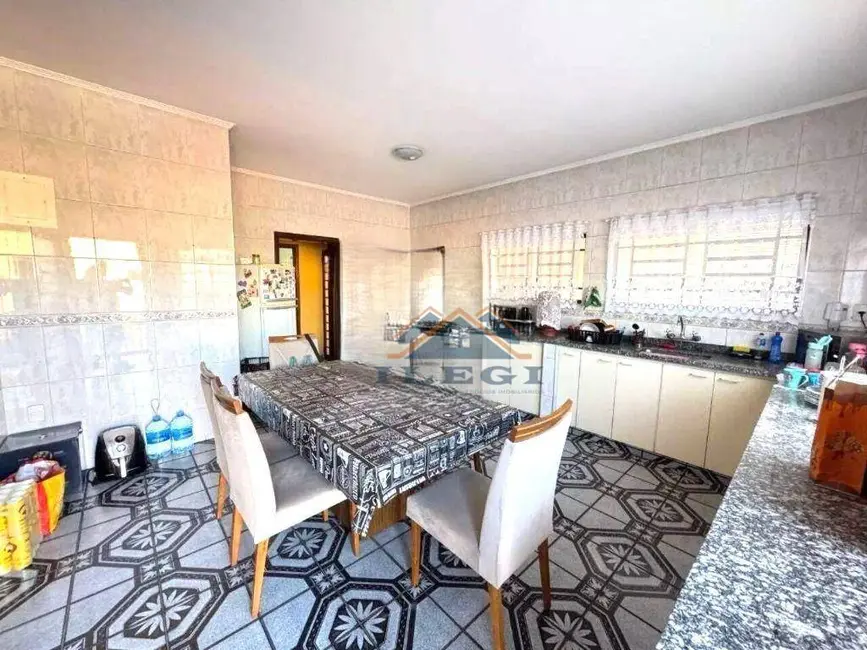 Casa com 3 quartos à venda, 275m2 em Nova Vinhedo, Vinhedo - SP - imagem 6 Foto 6 de Casa com 3 quartos à venda, 275m2 em Nova Vinhedo, Vinhedo - SP