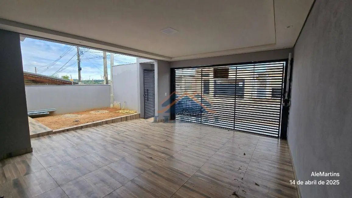 Casa de Condomínio com 3 quartos à venda e para alugar, 250m2 em Itupeva - SP - imagem 2 Foto 2 de Casa de Condomínio com 3 quartos à venda e para alugar, 250m2 em Itupeva - SP
