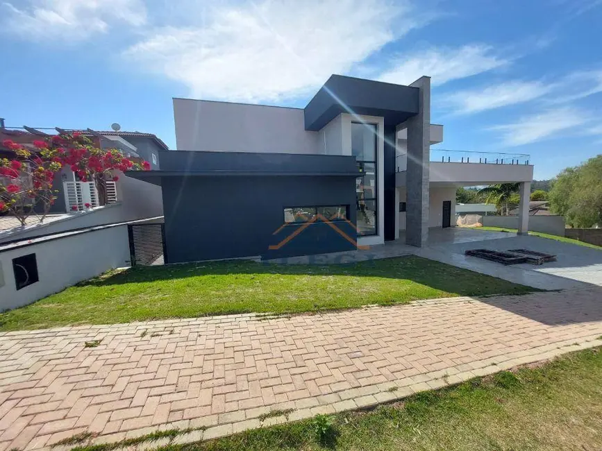 Foto 3 de Casa de Condomínio com 3 quartos à venda, 620m2 em Louveira - SP