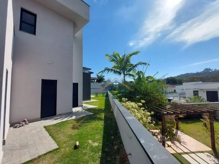 Foto 4 de Casa de Condomínio com 3 quartos à venda, 620m2 em Louveira - SP