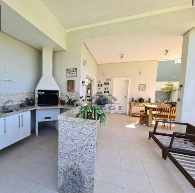 Casa de Condomínio com 3 quartos para alugar, 800m2 em Cachoeira, Vinhedo - SP - imagem 8 Foto 8 de Casa de Condomínio com 3 quartos para alugar, 800m2 em Cachoeira, Vinhedo - SP