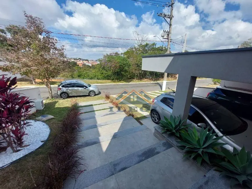 Casa de Condomínio com 3 quartos à venda, 375m2 em Fazenda Santana, Valinhos - SP - imagem 4 Foto 4 de Casa de Condomínio com 3 quartos à venda, 375m2 em Fazenda Santana, Valinhos - SP