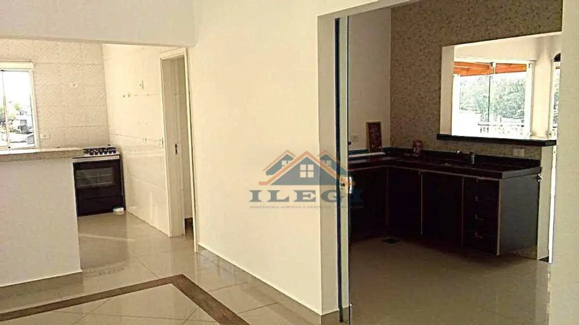 Casa de Condomínio com 3 quartos para alugar, 1000m2 em Santa Cândida, Vinhedo - SP - imagem 5 Foto 5 de Casa de Condomínio com 3 quartos para alugar, 1000m2 em Santa Cândida, Vinhedo - SP