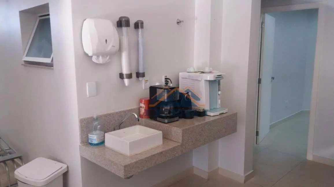 Armazém / Galpão à venda e para alugar, 798m2 em Vila Angeli, Valinhos - SP - imagem 7 Foto 7 de Armazém / Galpão à venda e para alugar, 798m2 em Vila Angeli, Valinhos - SP