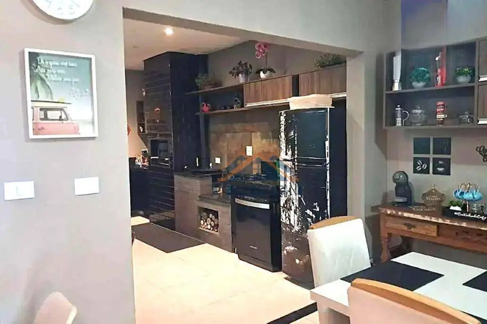 Casa com 4 quartos à venda, 160m2 em Capela, Vinhedo - SP - imagem 7 Foto 7 de Casa com 4 quartos à venda, 160m2 em Capela, Vinhedo - SP