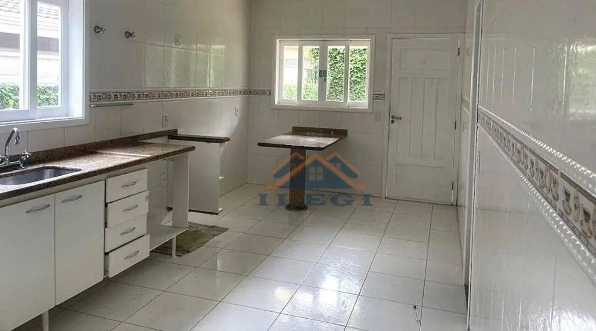 Casa de Condomínio com 3 quartos para alugar, 360m2 em Pinheirinho, Vinhedo - SP - imagem 6 Foto 6 de Casa de Condomínio com 3 quartos para alugar, 360m2 em Pinheirinho, Vinhedo - SP