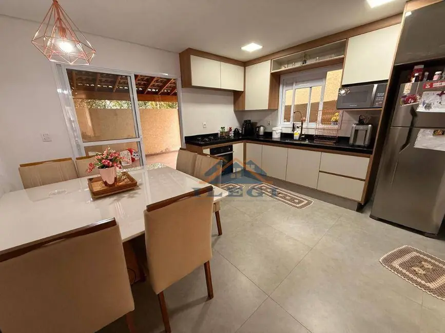 Foto 6 de Casa de Condomínio com 3 quartos à venda, 130m2 em Louveira - SP