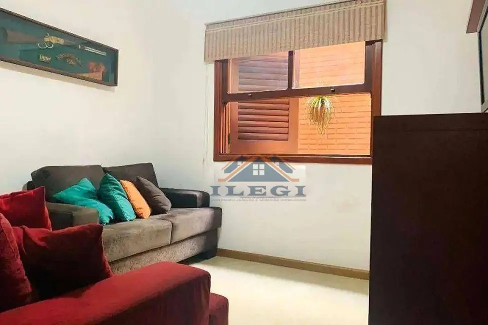 Casa com 3 quartos à venda, 445m2 em Santa Rosa, Vinhedo - SP - imagem 5 Foto 5 de Casa com 3 quartos à venda, 445m2 em Santa Rosa, Vinhedo - SP