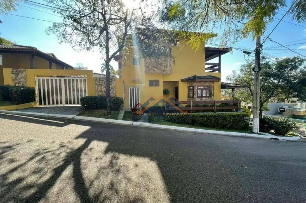 Foto 1 de Casa de Condomínio com 3 quartos à venda, 456m2 em Louveira - SP