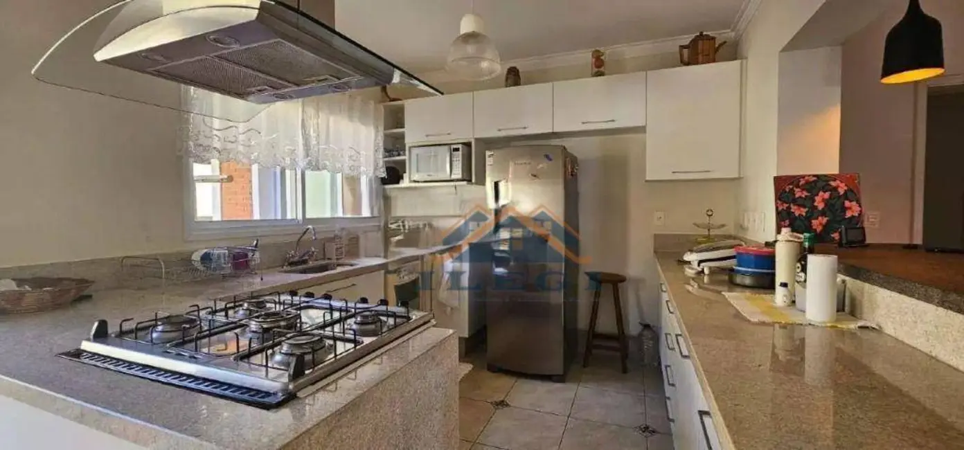 Casa de Condomínio com 3 quartos para alugar, 800m2 em Vista Alegre, Vinhedo - SP - imagem 7 Foto 7 de Casa de Condomínio com 3 quartos para alugar, 800m2 em Vista Alegre, Vinhedo - SP