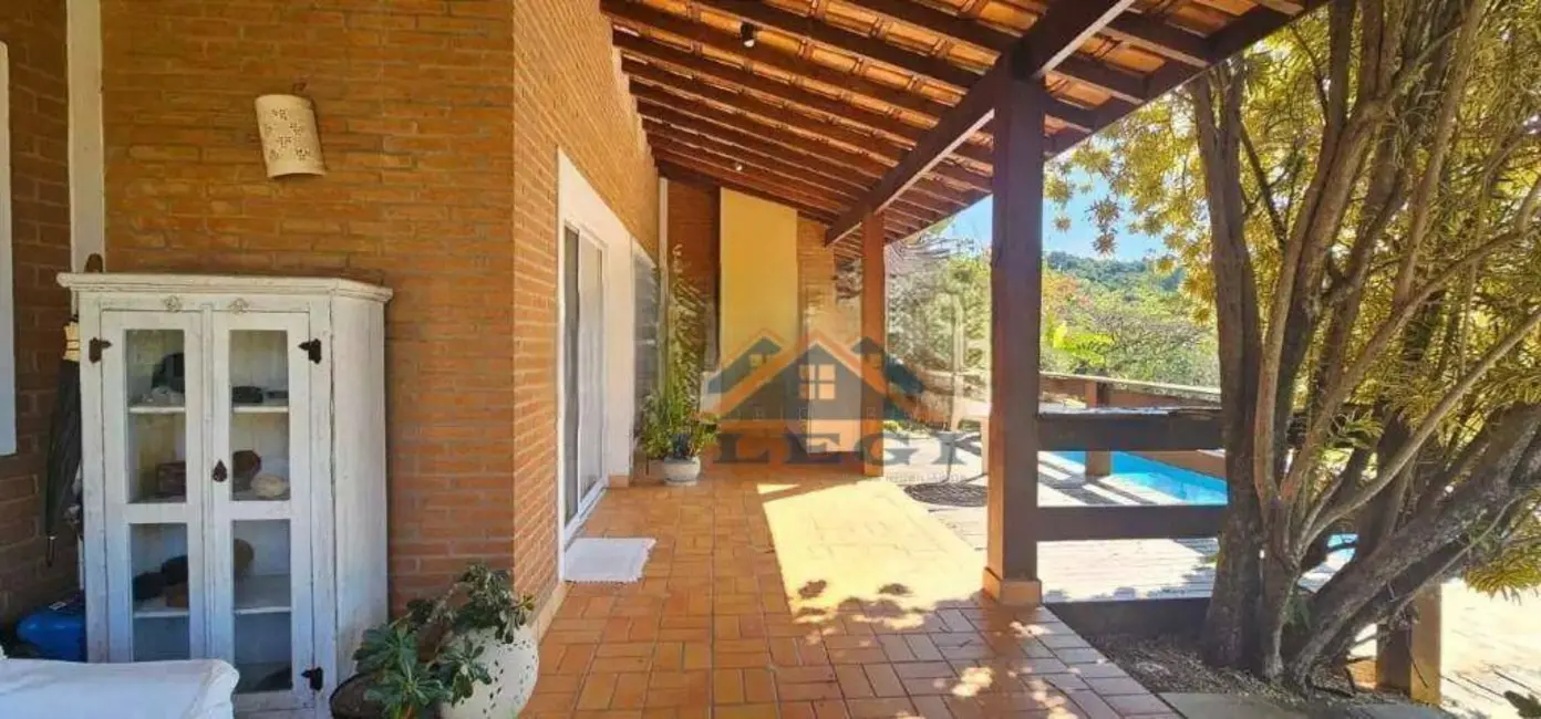 Casa de Condomínio com 3 quartos para alugar, 800m2 em Vista Alegre, Vinhedo - SP - imagem 3 Foto 3 de Casa de Condomínio com 3 quartos para alugar, 800m2 em Vista Alegre, Vinhedo - SP