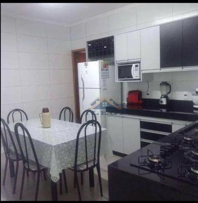 Foto 4 de Casa com 4 quartos à venda, 180m2 em Vinhedo - SP