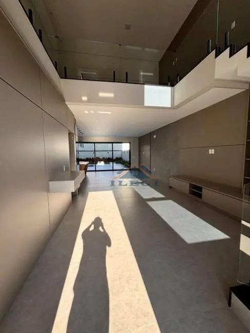 Foto 9 de Casa de Condomínio com 4 quartos à venda, 308m2 em Jardim Samambaia, Valinhos - SP