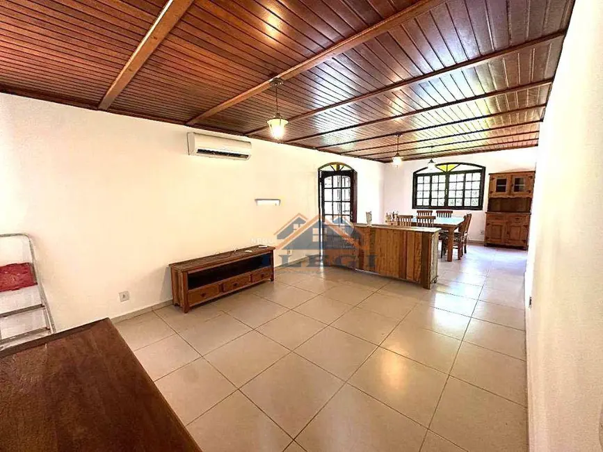 Foto 7 de Chácara com 2 quartos à venda e para alugar, 1502m2 em Caixa D´Água, Vinhedo - SP