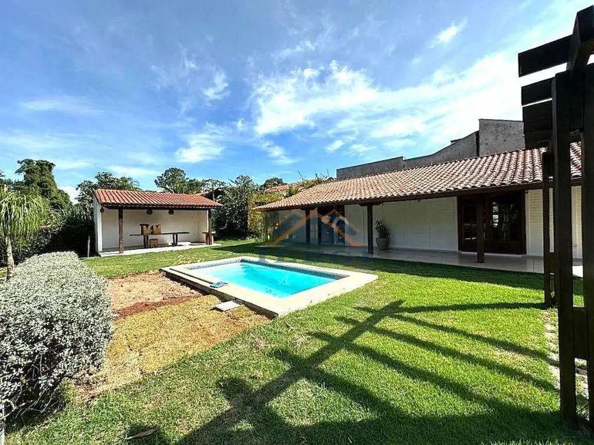 Foto 1 de Chácara com 2 quartos à venda e para alugar, 1502m2 em Caixa D´Água, Vinhedo - SP