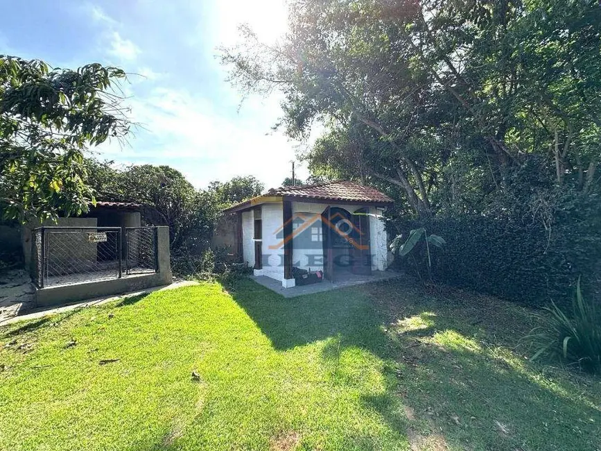 Foto 4 de Chácara com 2 quartos à venda e para alugar, 1502m2 em Caixa D´Água, Vinhedo - SP