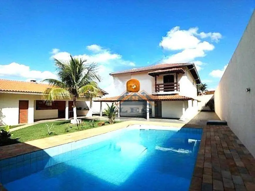 Foto 1 de Casa com 3 quartos à venda, 870m2 em Vista Alegre, Vinhedo - SP