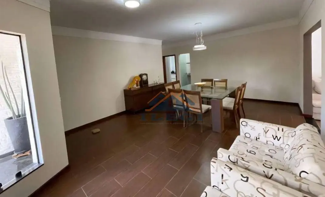 Foto 3 de Casa de Condomínio com 4 quartos à venda e para alugar, 364m2 em Bosque, Vinhedo - SP