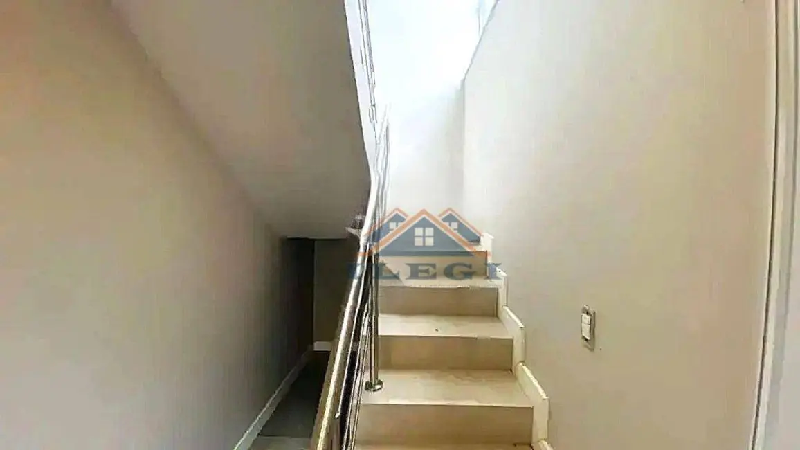 Foto 2 de Casa com 3 quartos à venda, 250m2 em Pinheirinho, Vinhedo - SP