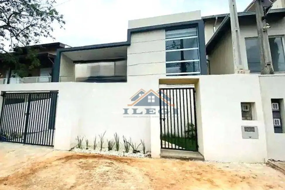 Foto 1 de Casa com 3 quartos à venda, 250m2 em Pinheirinho, Vinhedo - SP