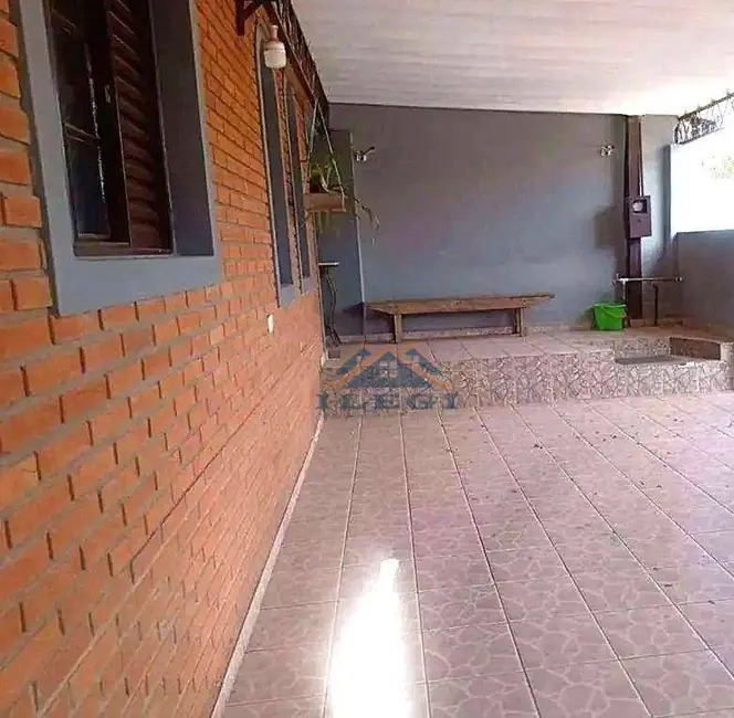 Foto 2 de Casa com 3 quartos à venda, 180m2 em Centro, Vinhedo - SP
