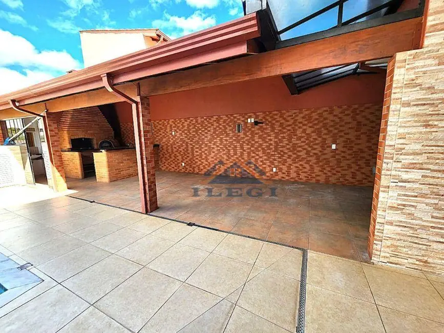 Foto 8 de Casa com 3 quartos à venda, 320m2 em Centro, Vinhedo - SP