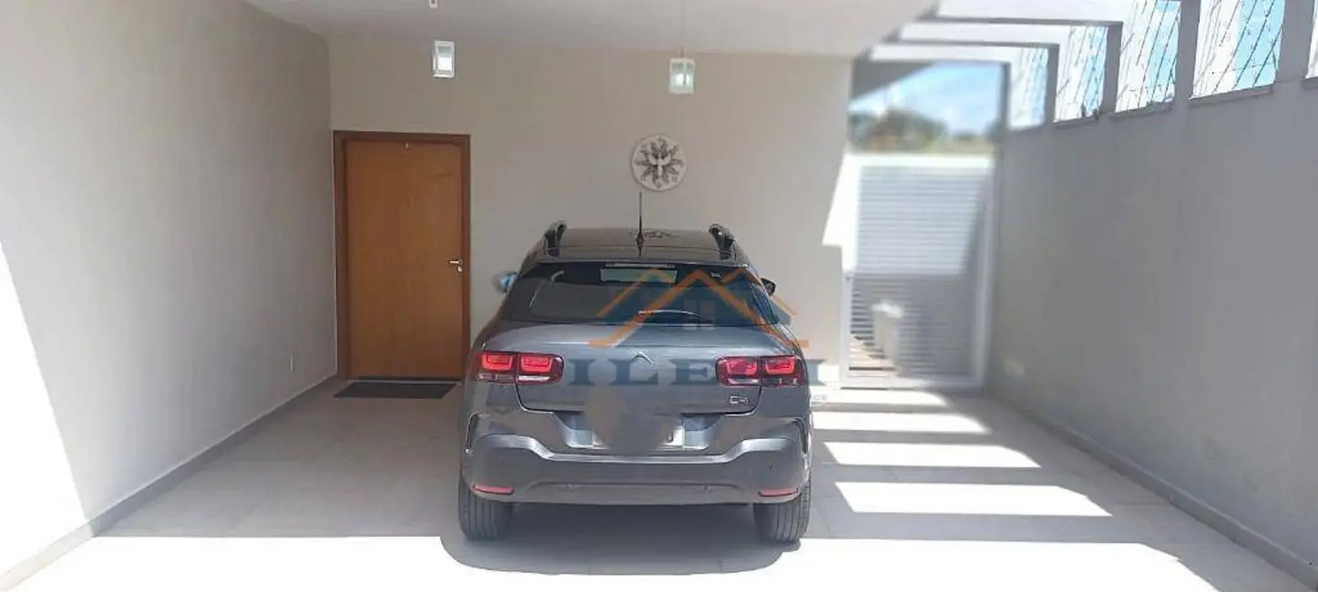 Foto 2 de Casa com 3 quartos à venda, 250m2 em Marambaia, Vinhedo - SP