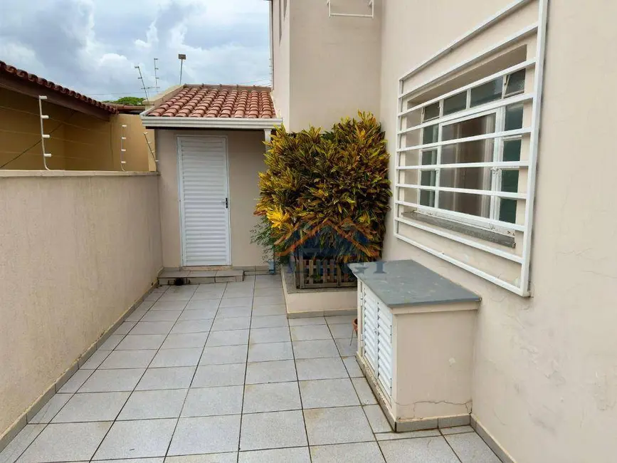 Foto 4 de Casa com 4 quartos à venda, 300m2 em Vinhedo - SP