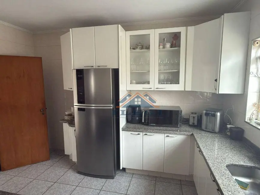 Foto 8 de Casa com 4 quartos à venda, 300m2 em Vinhedo - SP