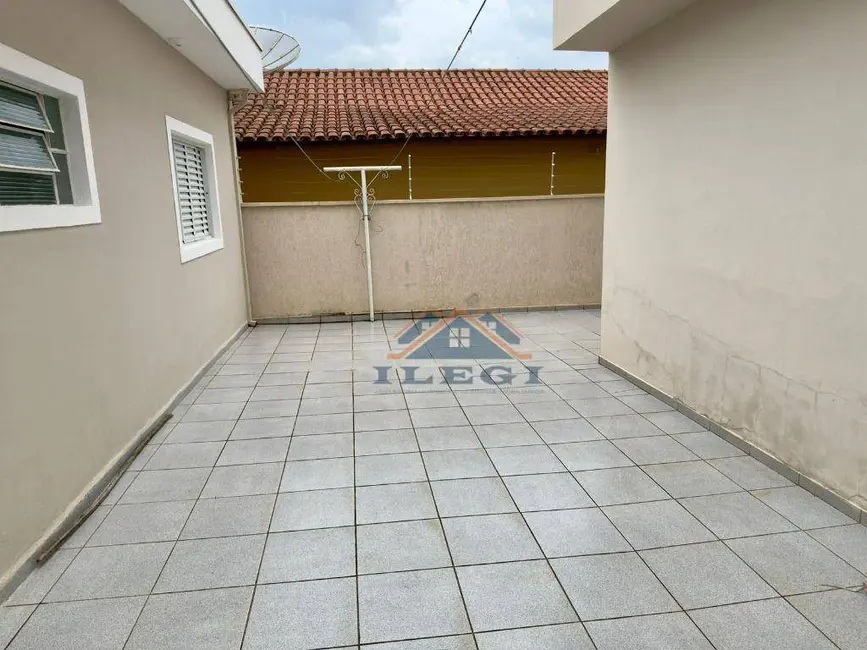 Foto 5 de Casa com 4 quartos à venda, 300m2 em Vinhedo - SP