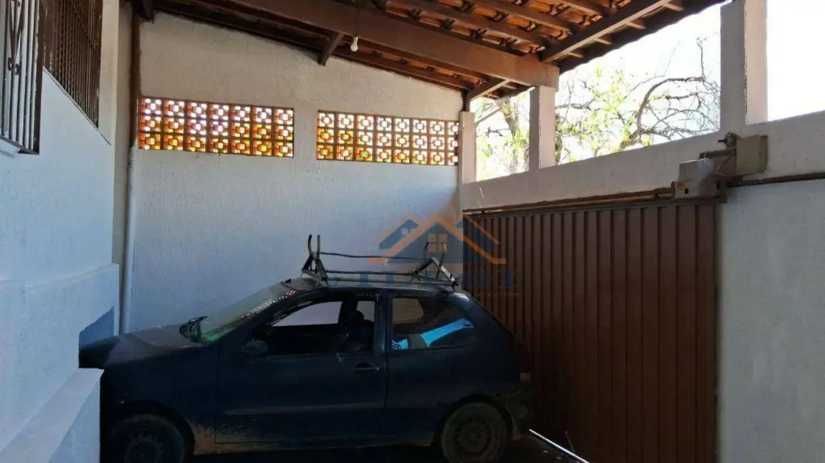 Foto 3 de Casa com 2 quartos à venda, 250m2 em Centro, Vinhedo - SP