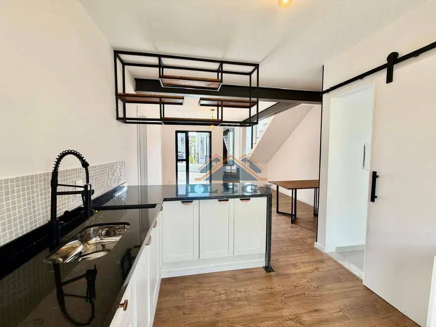 Foto 5 de Casa de Condomínio com 2 quartos para alugar, 82m2 em Louveira - SP