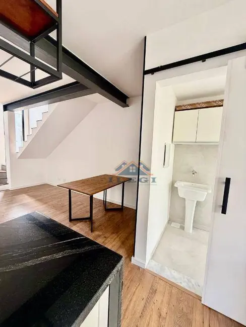 Foto 8 de Casa de Condomínio com 2 quartos para alugar, 82m2 em Louveira - SP