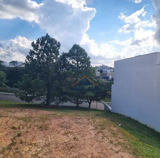 Foto 2 de Terreno / Lote à venda, 250m2 em Cabreuva - SP